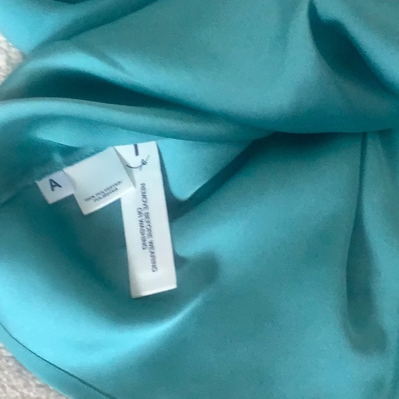 Ann Taylor Blouse - Picture 4 of 8